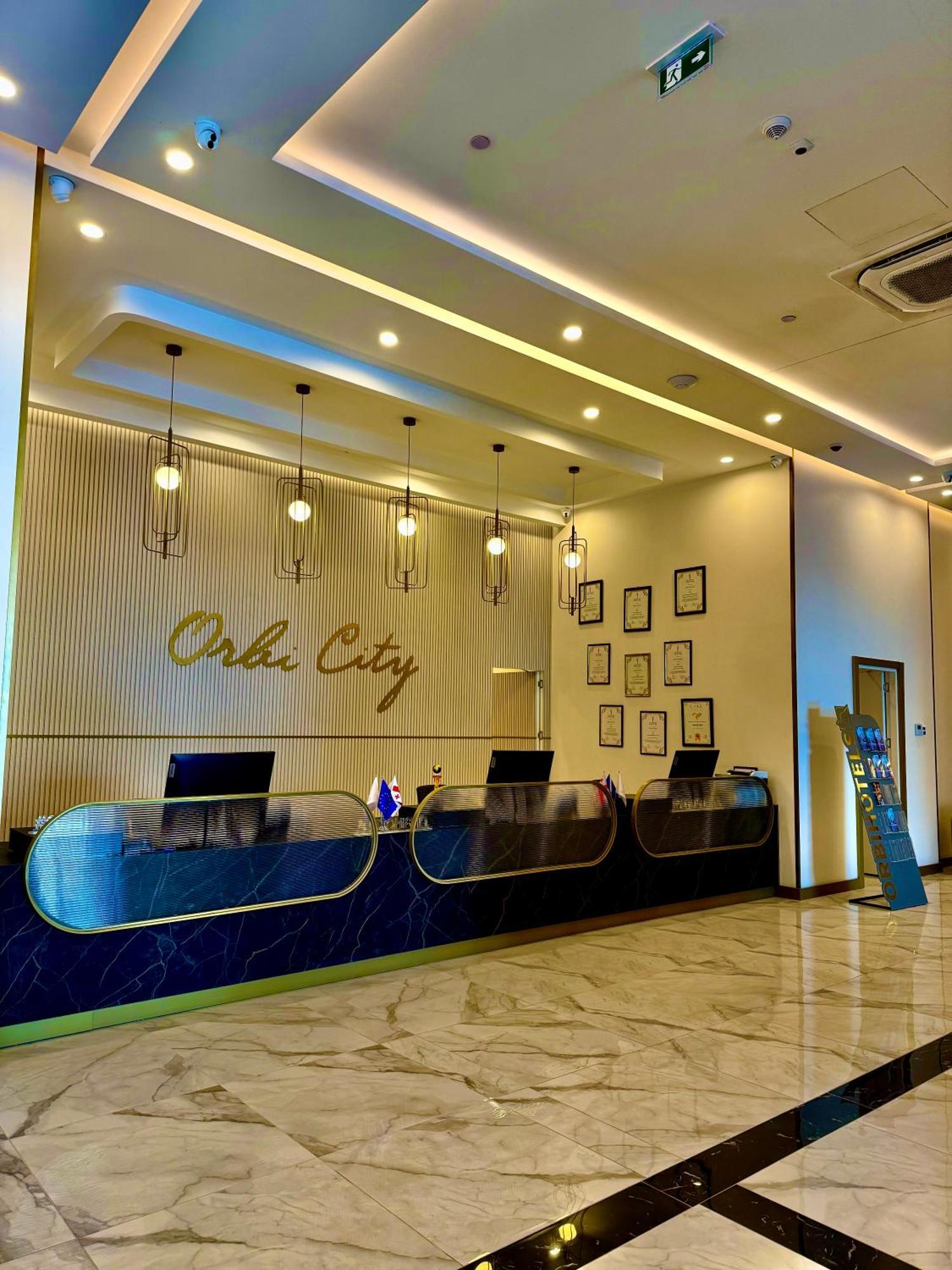 Vip Aparthotel Orbi City Sea View Batumi Exterior photo